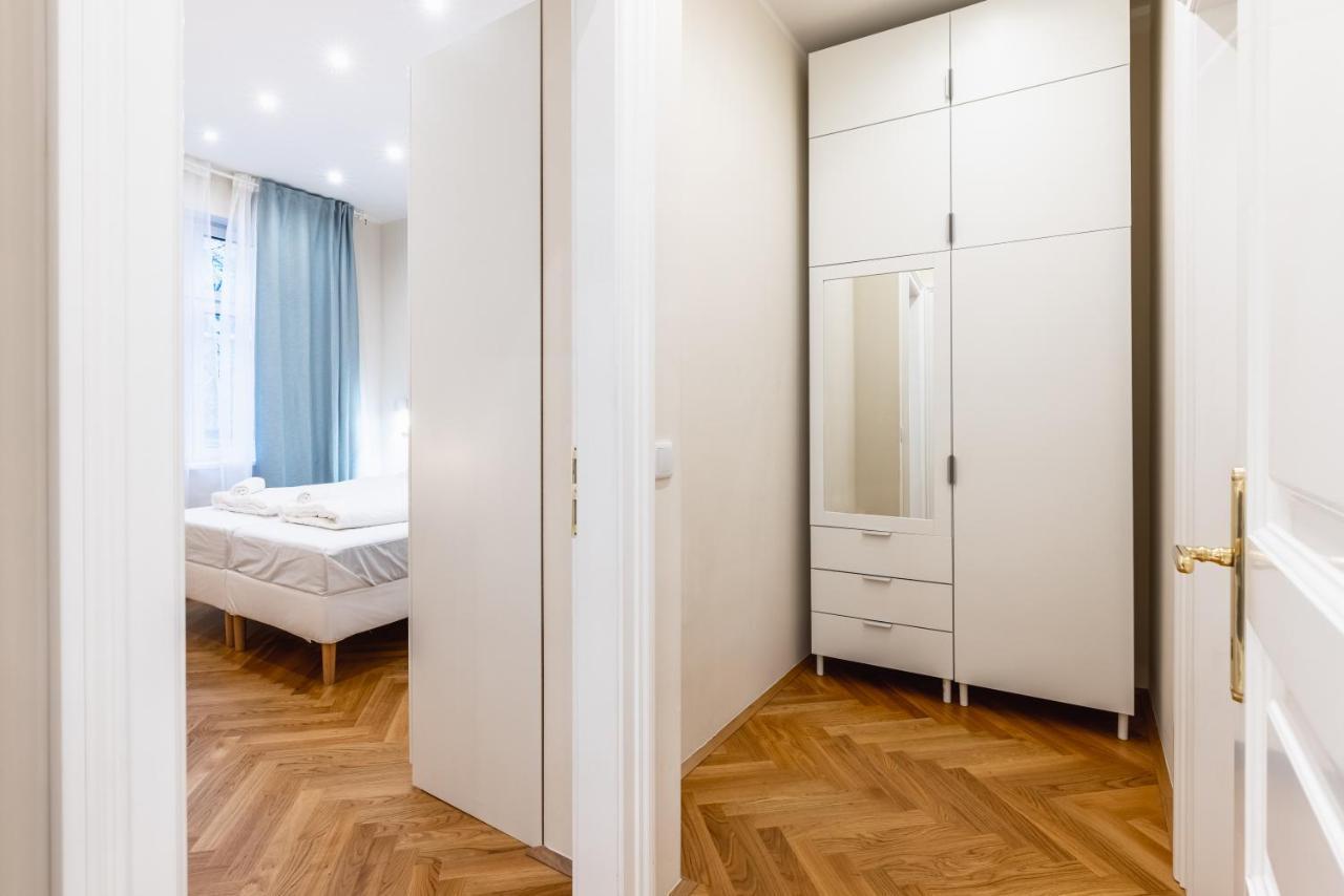 Spacious 2 Bedroom Nearby Center Appartamento